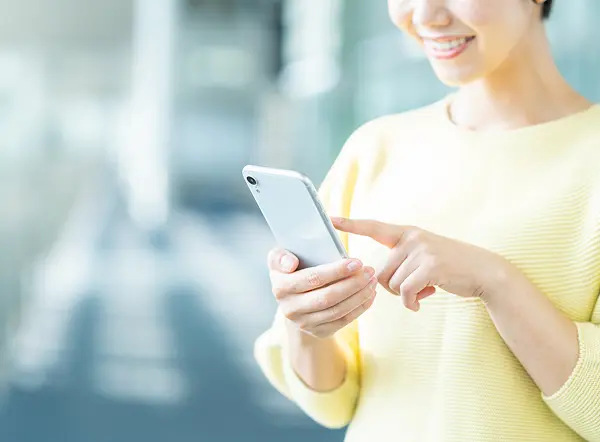 札幌立花病院の看護師採用サイトです。看護師の求人内容や募集要項について掲載しております。退職金制度や家族手当、住宅手当、無料送迎バス（手稲駅便、宮の沢駅便）など福利厚生が充実。ワークライフバランス重視で柔軟なシフト体制です。ブランクのある方や50～60代のベテランの方も幅広く活躍中です。病院見学も可能です。是非、お気軽にお問い合わせください。